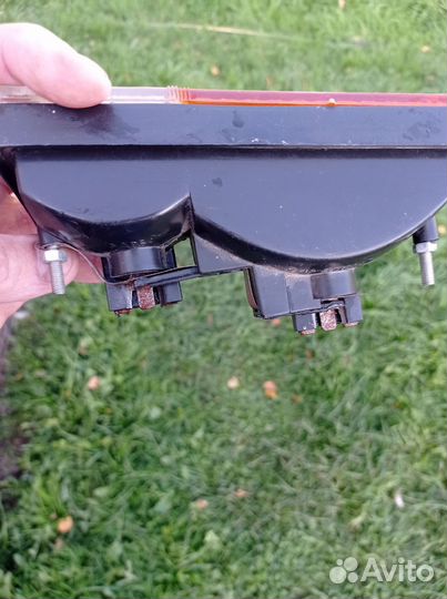 Передний поворотник ваз 2106