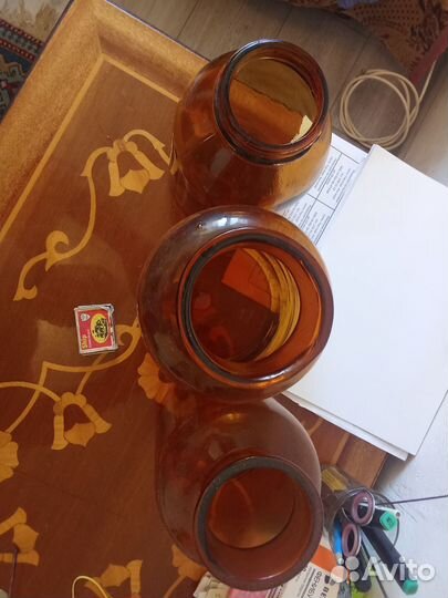 Колбы из цветного стекла,4 и 2,5 л