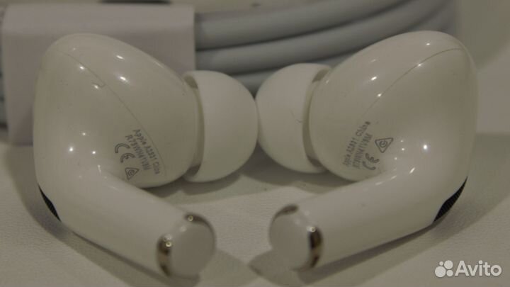 Apple AirPods Pro 2