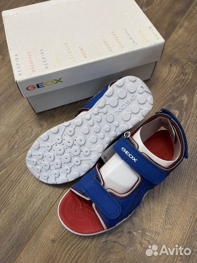 Сандалии geox новые 34