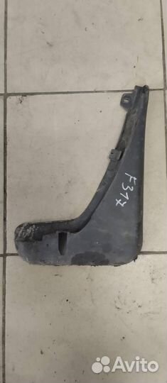 Брызговик передний правый Ford Focus 2