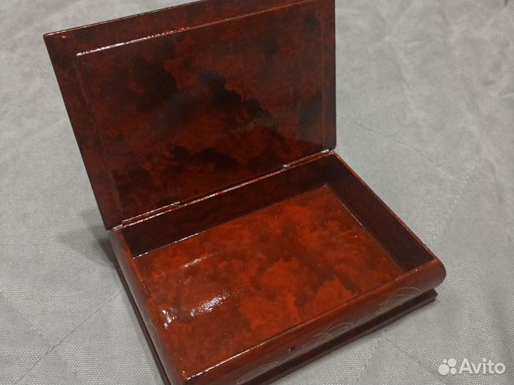 Шкатулка с рисунком Москвы