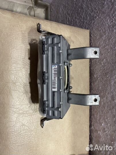 Подушка безопасности toyota Wish