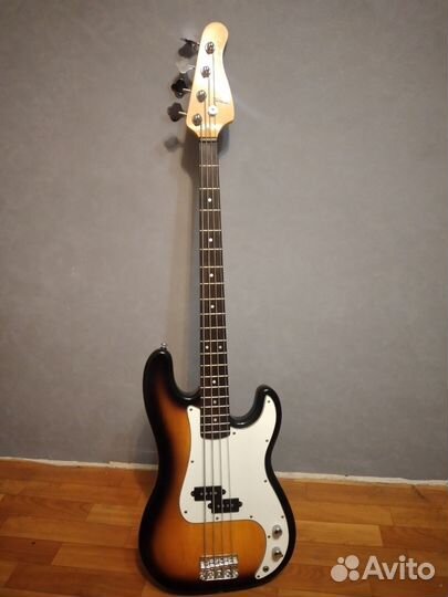 Бас гитара russtone