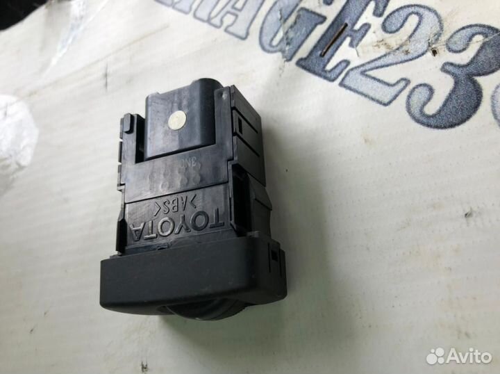Кнопка регулировки фар Toyota noah