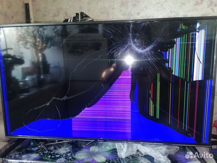 Телевизор на запчасти