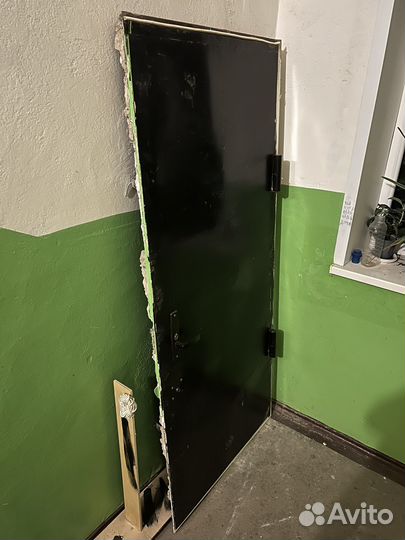 Дверь входная металлическая