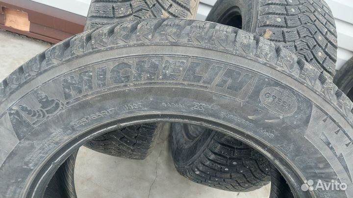 Michelin X-Crane AT 225/65 R17