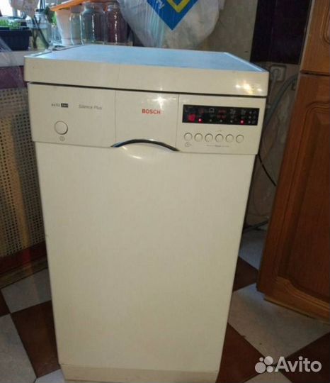 Ремонт стиральных машин/ Холодильников/Электроплит