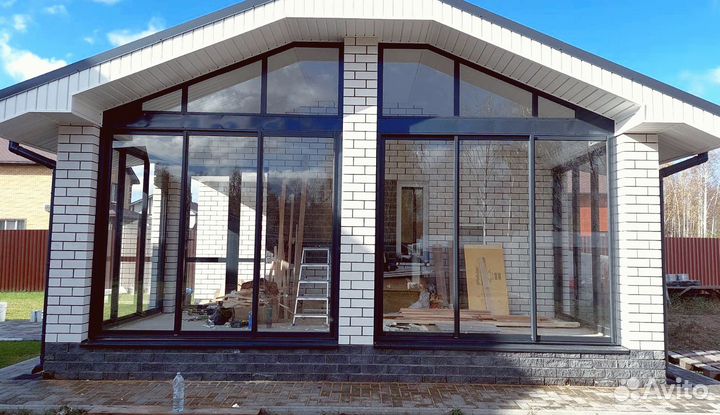 Остекление крыльца веранды дачи дома бани
