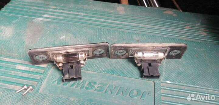 Фонарь освещения номерного знака VAG 1Z0943021B