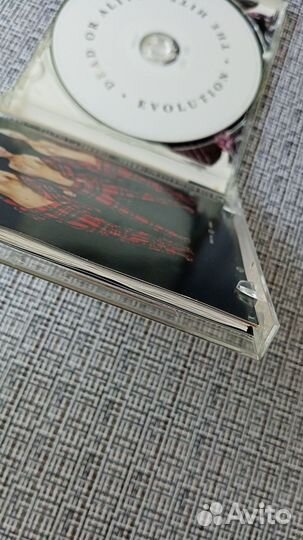 CD Dead Or Alive – Evolution The Hits (Japan 2003)