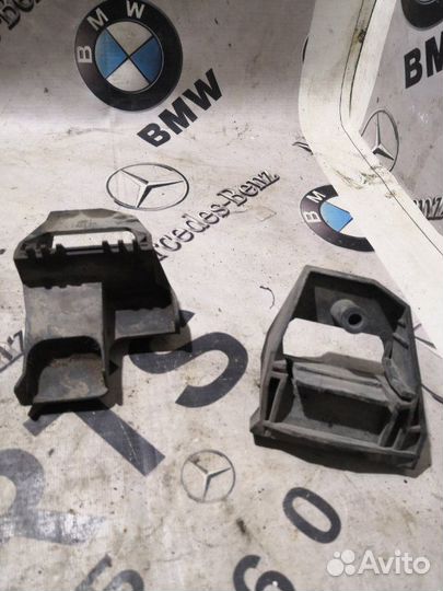 Крепление радиатора Bmw 5-Series E39 M52B25 1997