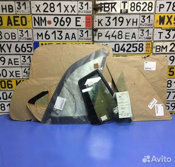 Стекло боковое опускное для Renault левый руль