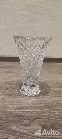 Хрустальная ваза