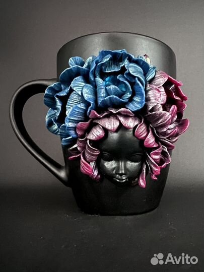 Кружка с декором из полимерной глины