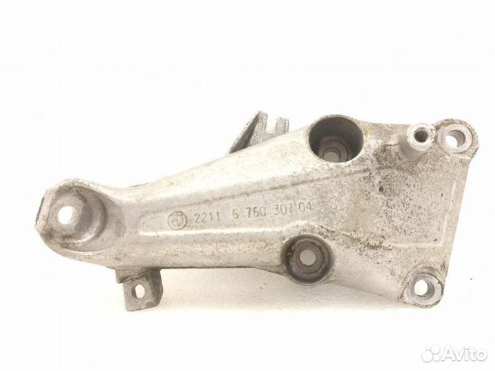 Кронштейн двигателя левый Bmw 3-Series E90 2.0