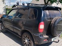 Chevrolet Niva 1.7 MT, 2006, 320 000 км, с пробегом, цена 395 000 руб.