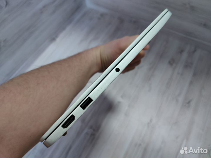 Быстрый и Мощный Ноутбук Xiaomi/2Видеокарты/i5-6