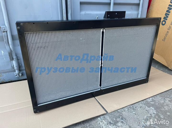 Радиатор автобус Mercedes Conecto