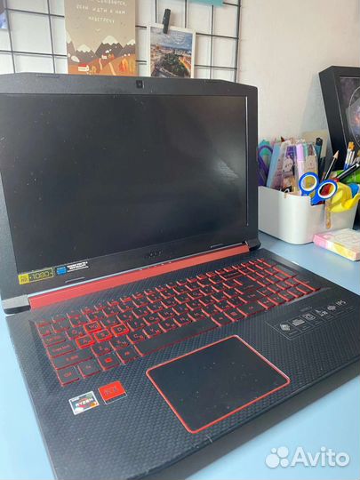 Acer nitro / 5 Ryzen 7 / RX 560 / SSD