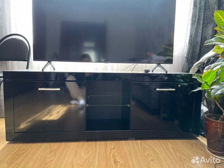 Тумба под тв