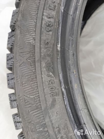 Gislaved Nord Frost 200 205/50 R17 93T