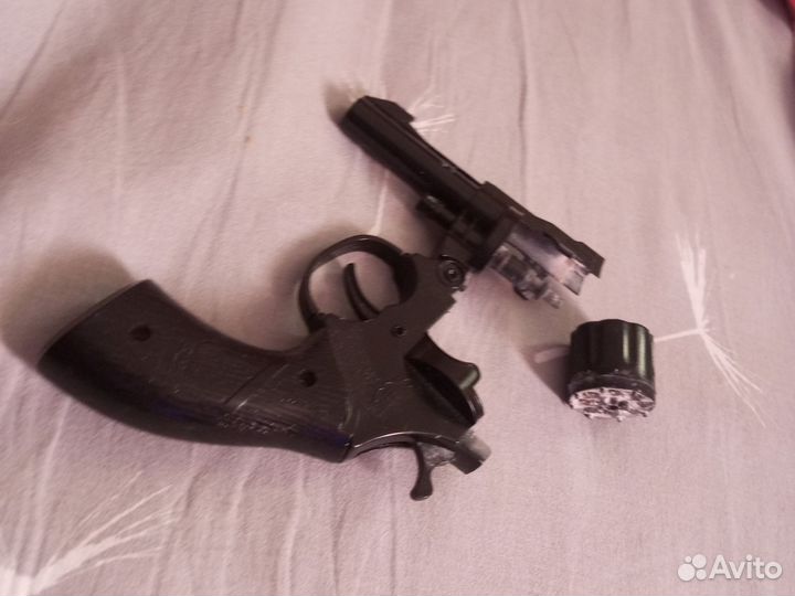 Игрушечный пистолет металлические на пистонах