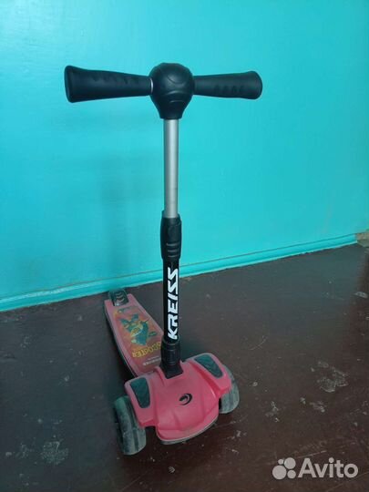 Продам детский самокат