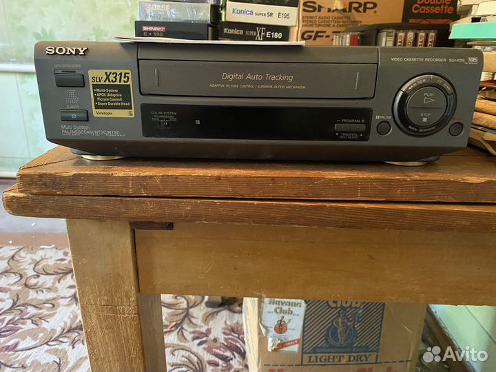 Видеомагнитофон Sony