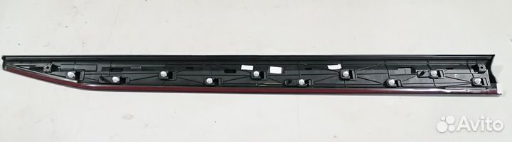 Молдинг двери передней левой Skoda Superb