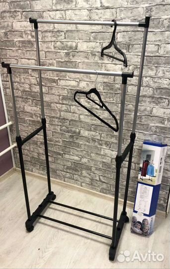 Вешалка напольная металлическая