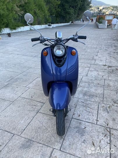 Yamaha Vino 2T с контейнера