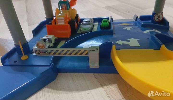 Набор с машинками