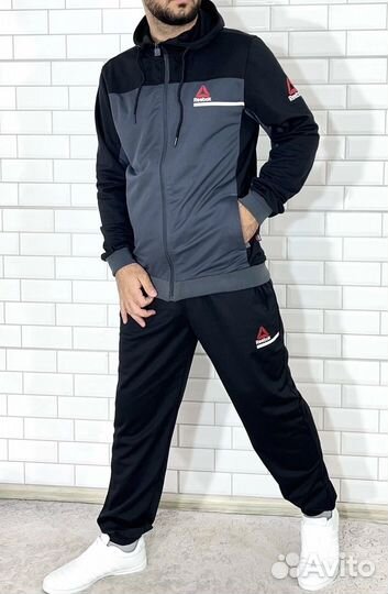 Костюм спортивный reebok