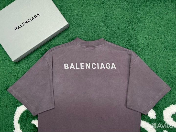 Футболка Balenciaga