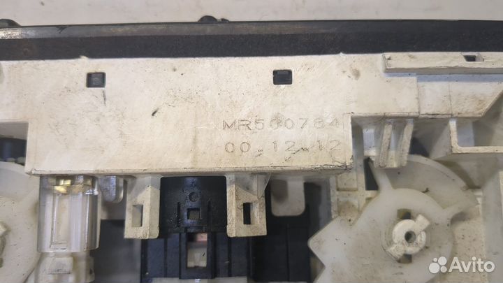 Переключатель отопителя Mitsubishi Pajero Pinin, 2