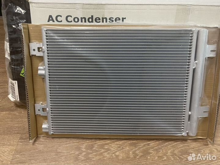 Радиатор кондиционера Ларгус Дастер Логан