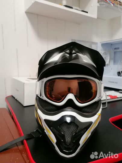 Мотошлем кроссовый