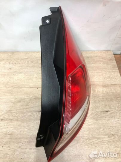 Фонарь задний правый Ford Fiesta mk6