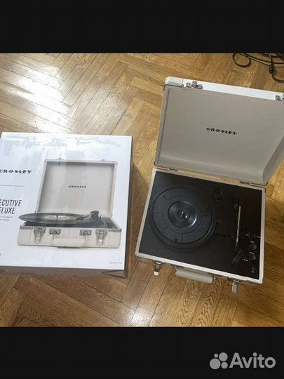 Виниловый проигрыватель crosley cruiser deluxe
