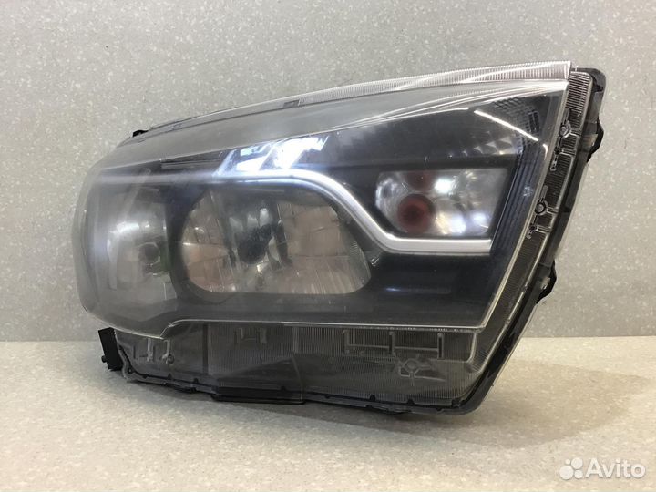 Фара правая VAZ LADA Vesta 2015