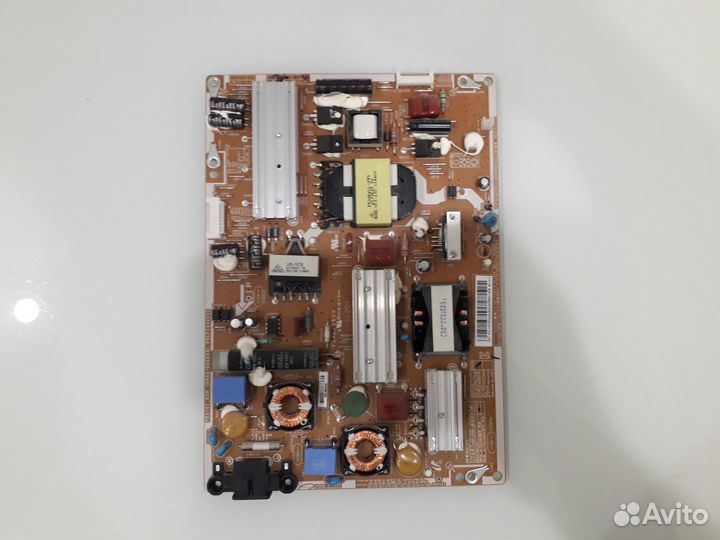 Разбор Samsung UE32D6510