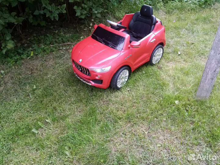 Детский электромобиль