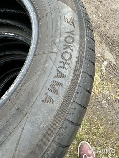 Yokohama BluEarth AE50 215/65 R16 98