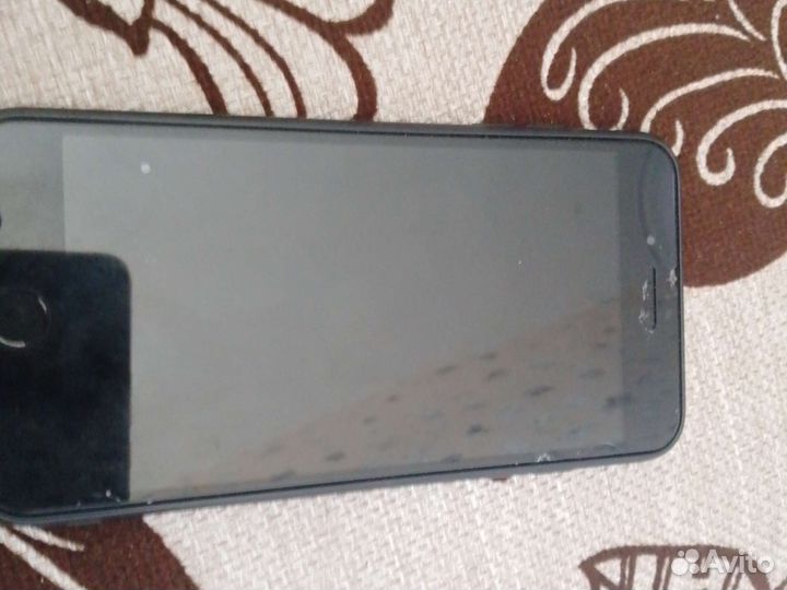 Телефон iPhone 7 plus