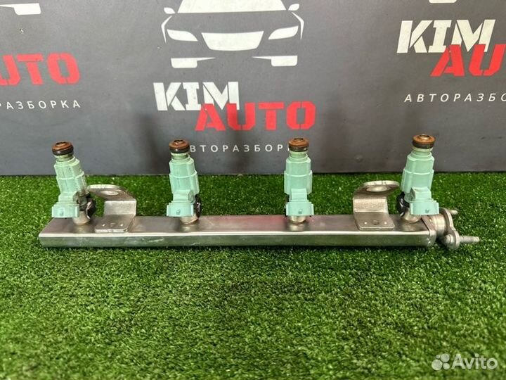 Топливная рейка с форсунками Hyundai Solaris 1 RB