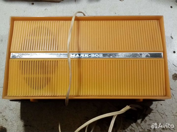 Трехпрограммный приемник маяк 202