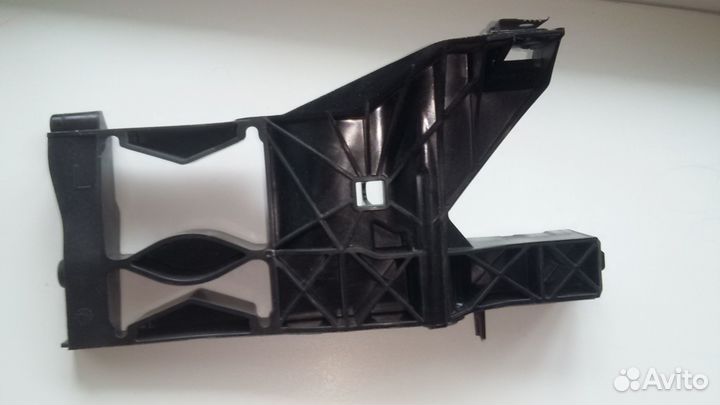 4G0805607 Кронштейн фар левый audi A6 (C7,4G) 2011