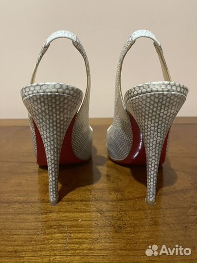 Туфли женские Christian Louboutin 35 р